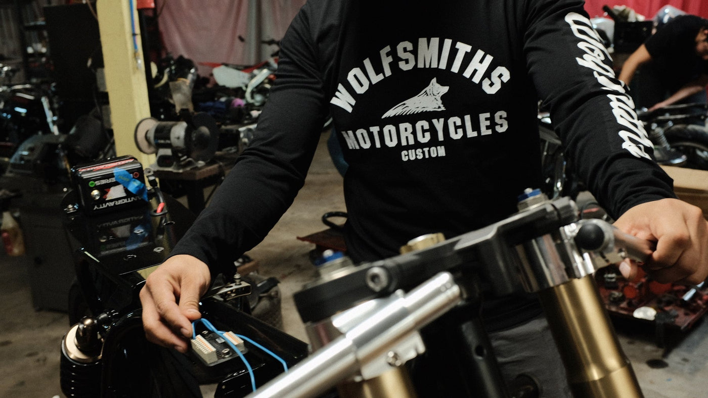 Long Sleeve Black Wolfsmiths Moto Lifestyle